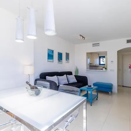 Apartment Estrella De 8c - Grupo Turis